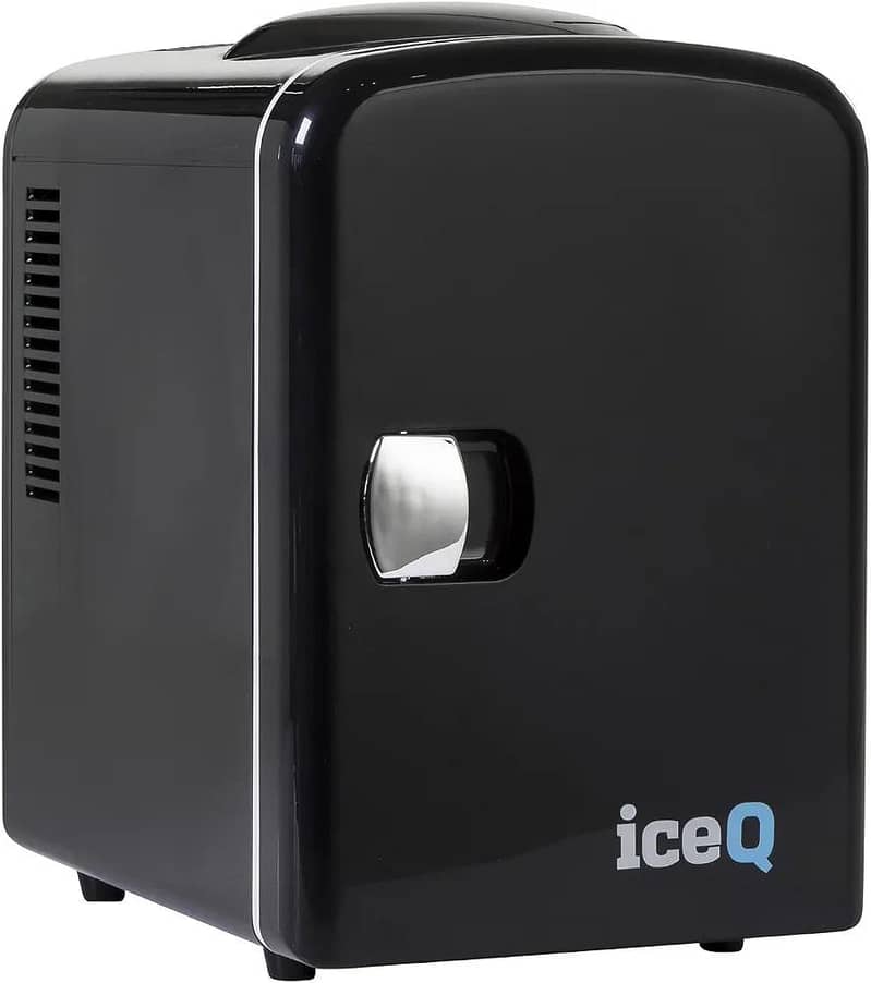Mini Fridge 0