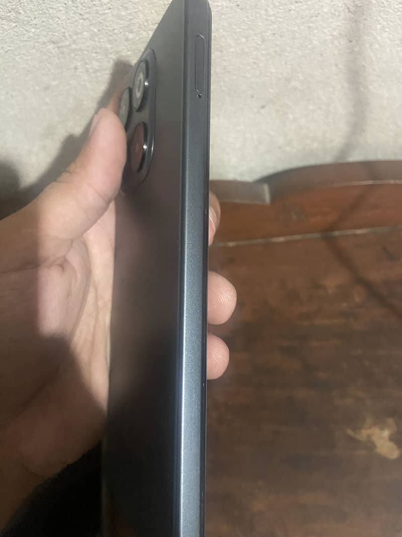D code 6+6 128 brand new 2