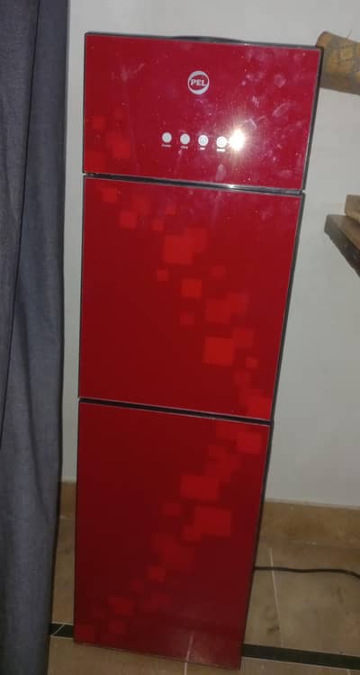 PEL Red Block Spiral Glass Door Dispenser / Cooler