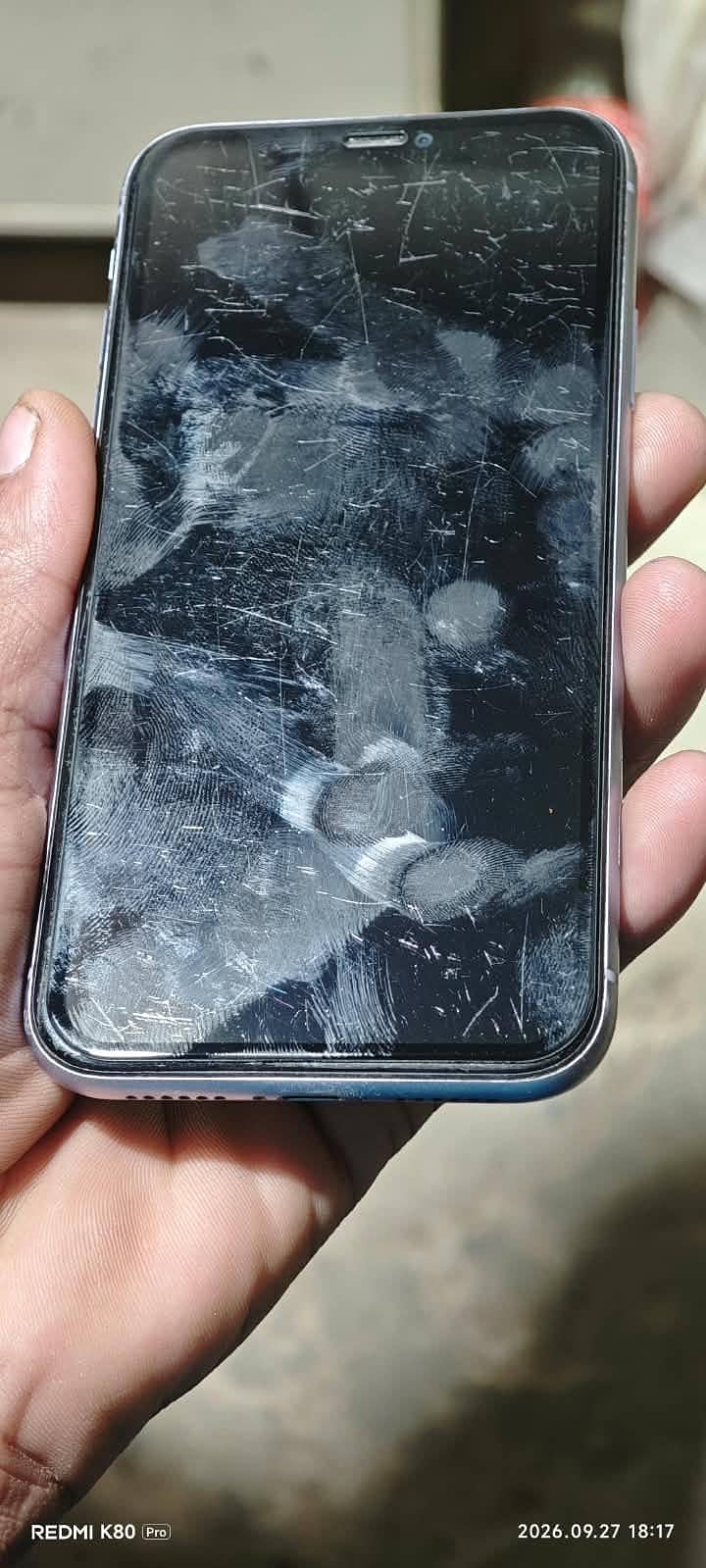 Apple iPhone 11 3
