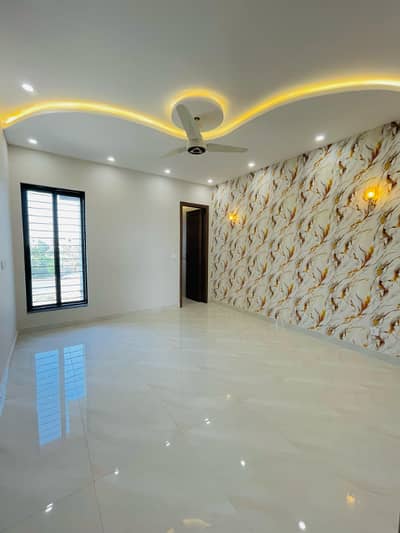 10.5 Marla Ground Floor Available for Rent in Dream Gardens Lahore.