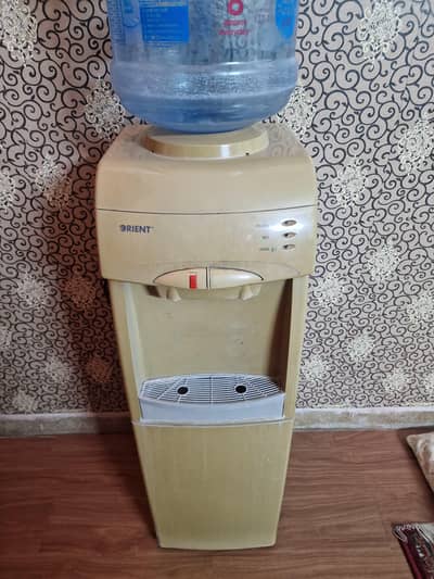 Orient Dispenser
