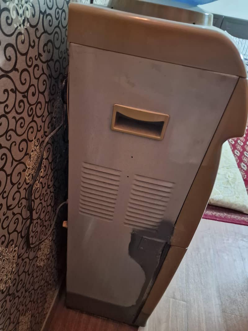 Orient Dispenser 1