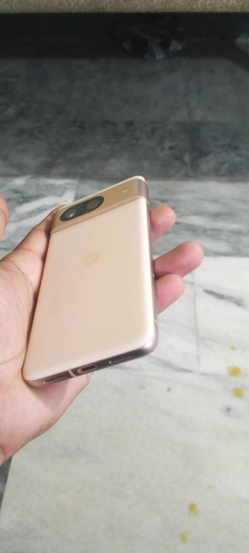 Google Pixel 8 2