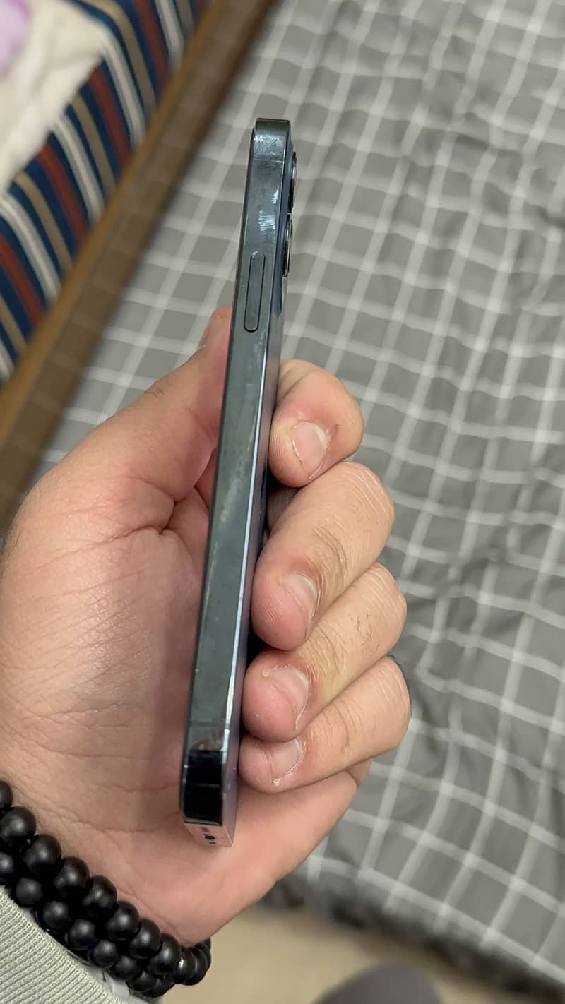 Apple iPhone 12 Pro 6
