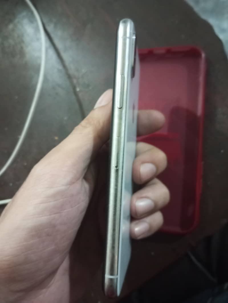 Apple iPhone X 1