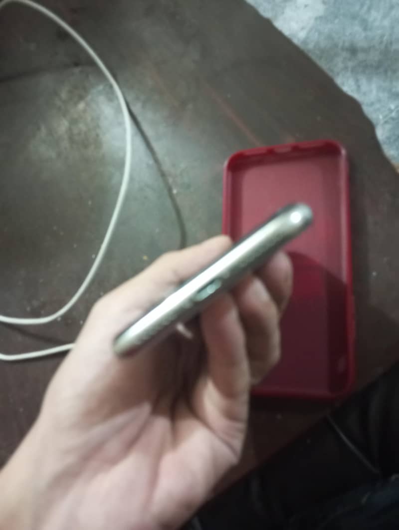 Apple iPhone X 2