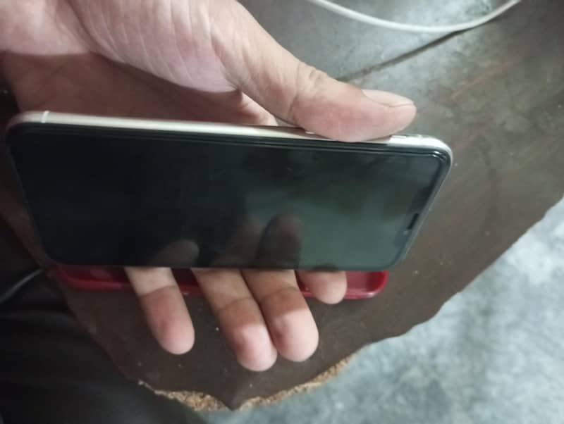 Apple iPhone X 3