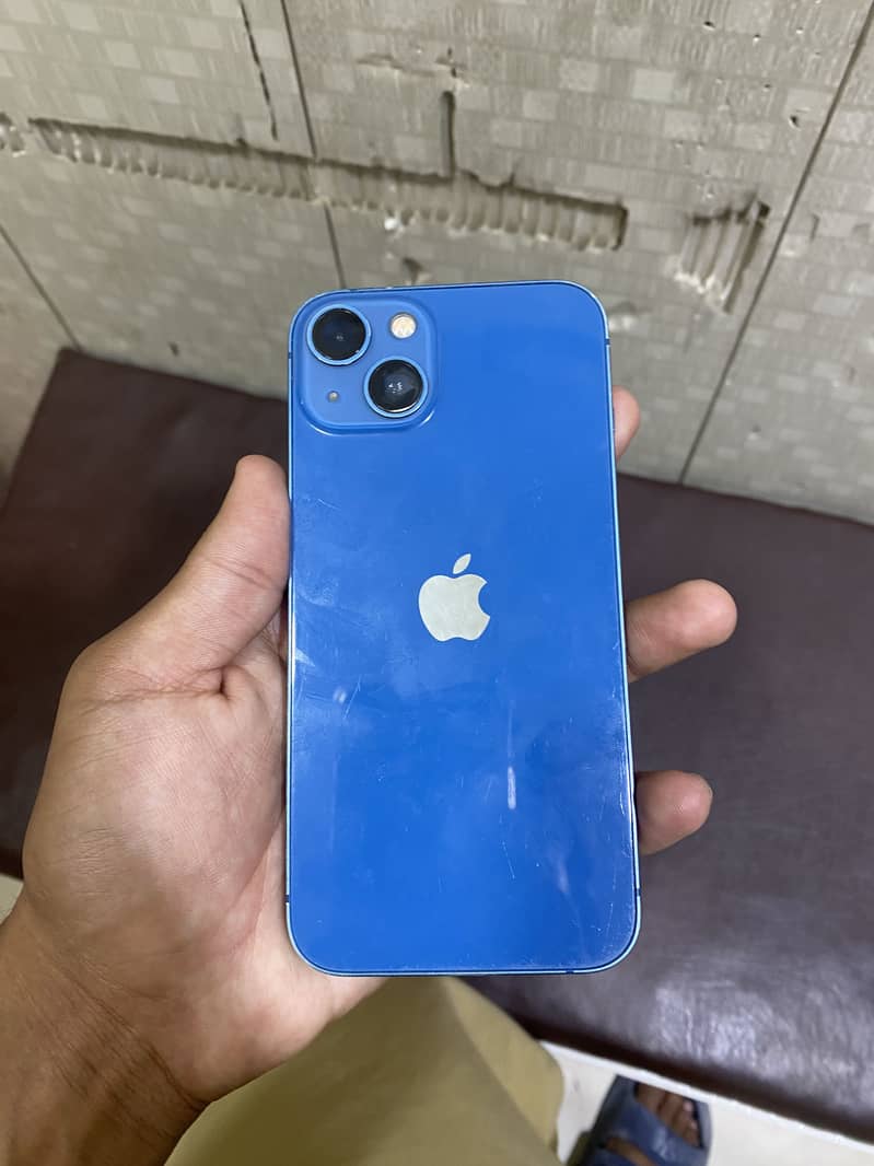 Apple iPhone 13 9