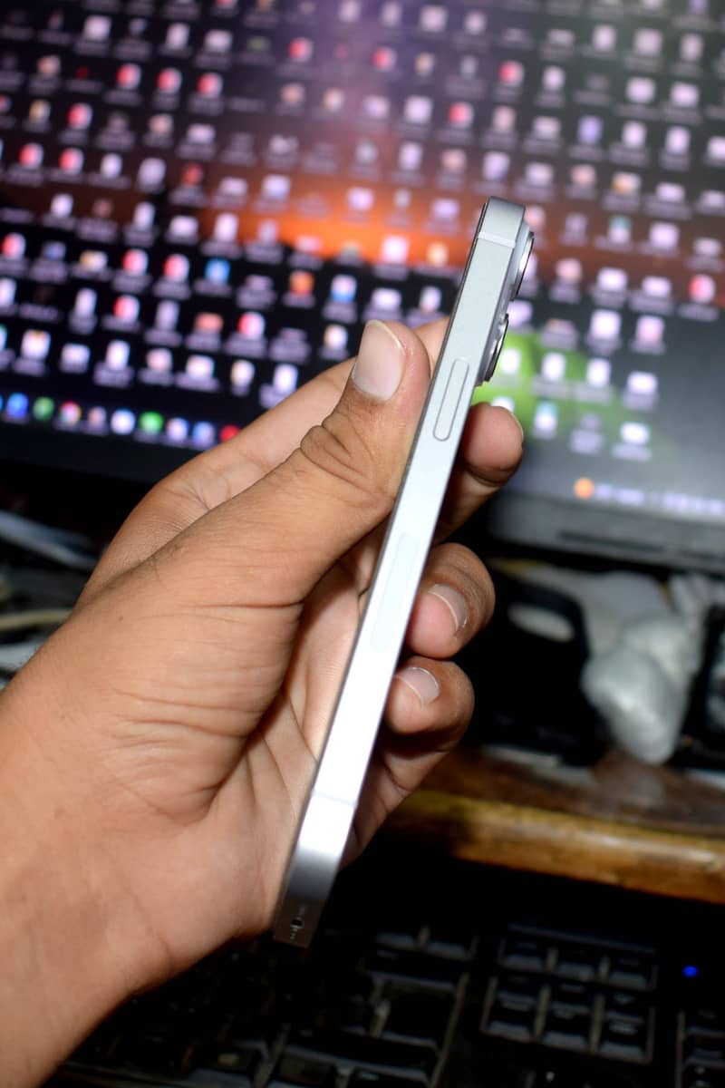Apple iPhone 14 1