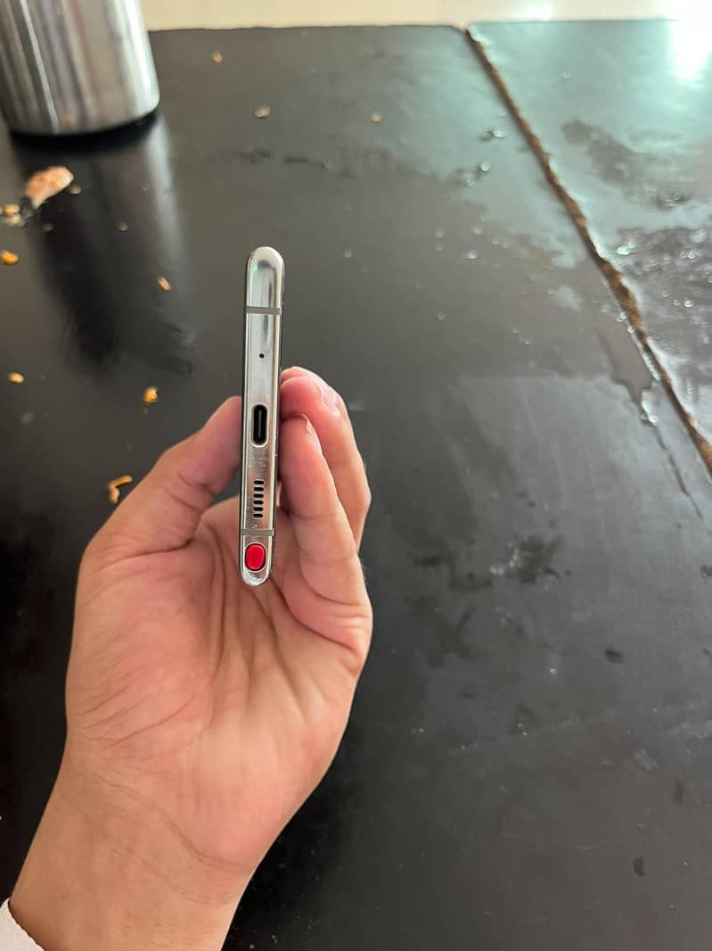 note 10 plus exchange  possible 4