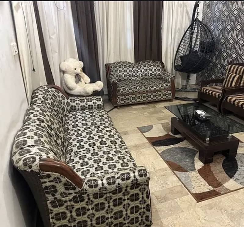 7 seater sofa 0