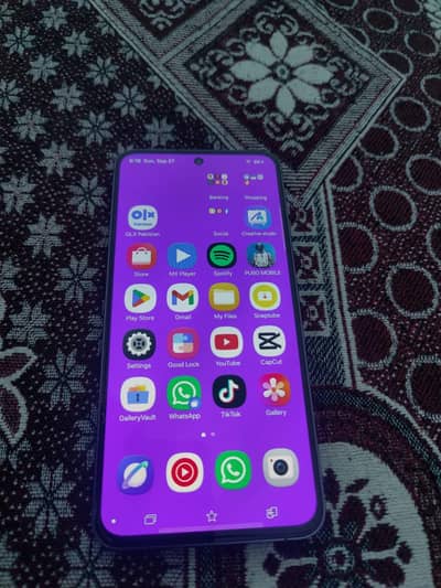 Samsung Mobile S24 fE