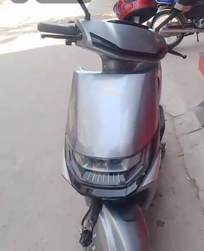 Eveeon Electric Scooty Model 2025 On WhatsApp 0322-0783802