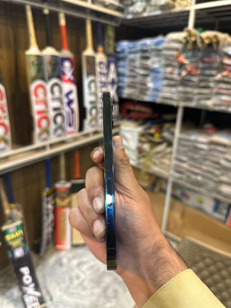 Apple iPhone 12 Pro 7