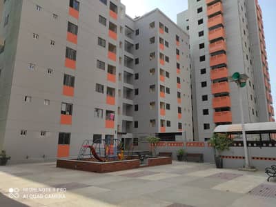 5 Rooms Apartment Size 1401 Square Feet Grey Noor Tower Scheme 33 Karachi