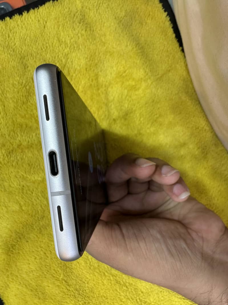 Google Pixel 7a 3