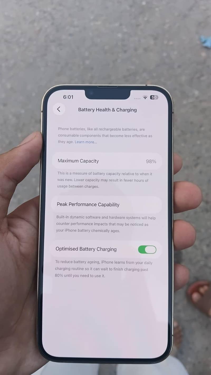 Apple iPhone 13 Pro Max 3