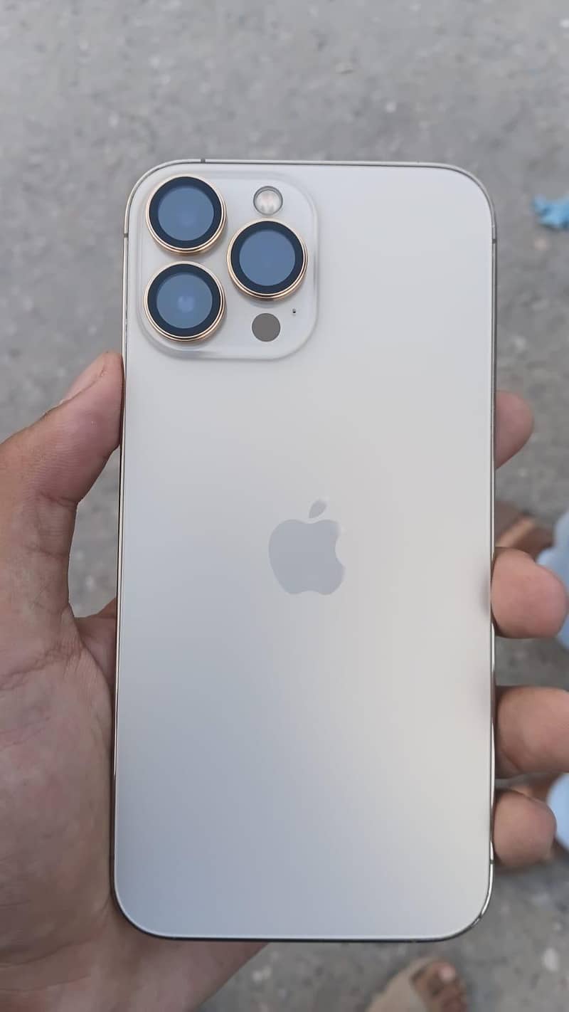 Apple iPhone 13 Pro Max 6