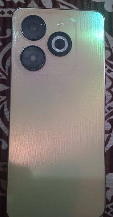Infinix Smart 8 1