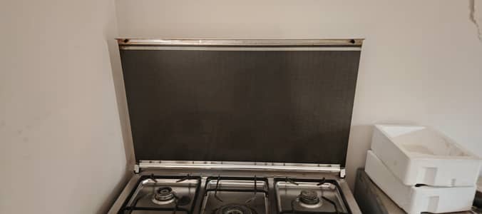 Five Burners Kitchen Stove With Oven