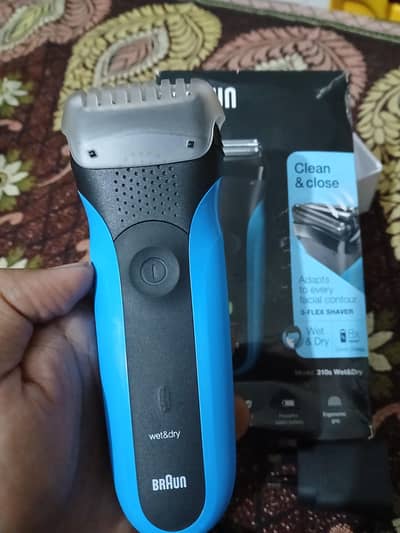 Brand New Braun Series 3 Shaver – Imported from Australia