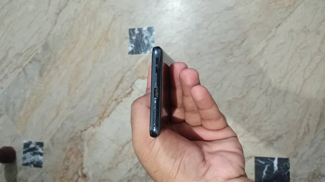 One Plus 9 5g 4