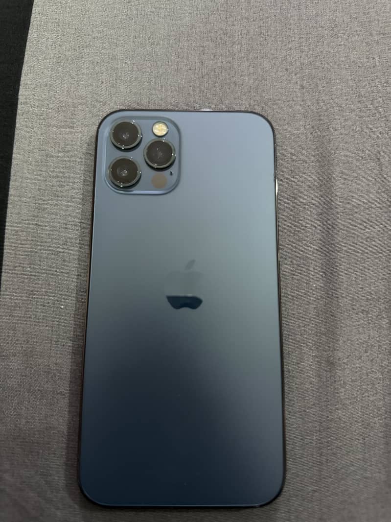 Apple iPhone 12 Pro 3