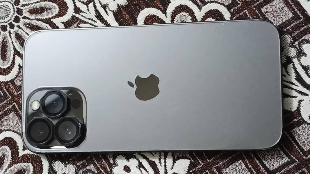 Apple iPhone 13 Pro Max 0