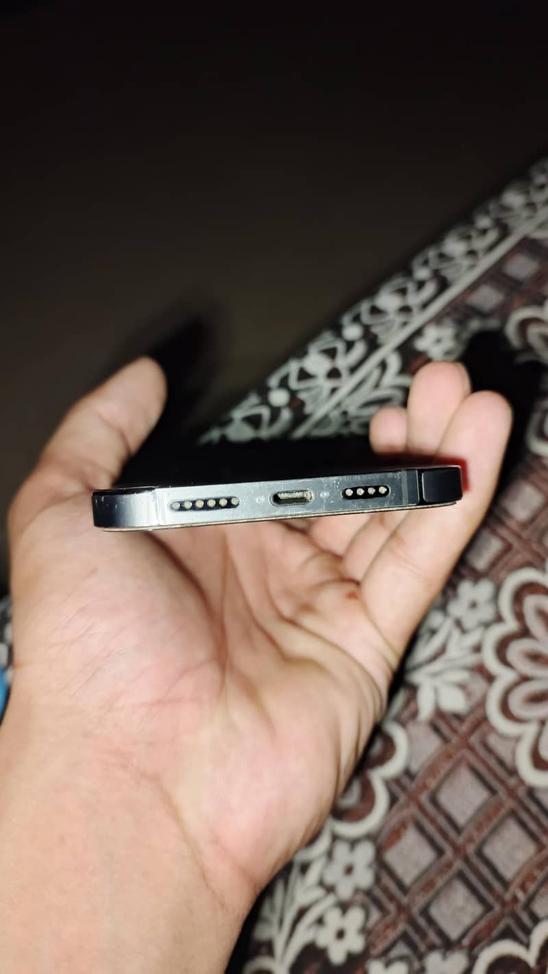 Apple iPhone 13 Pro Max 3