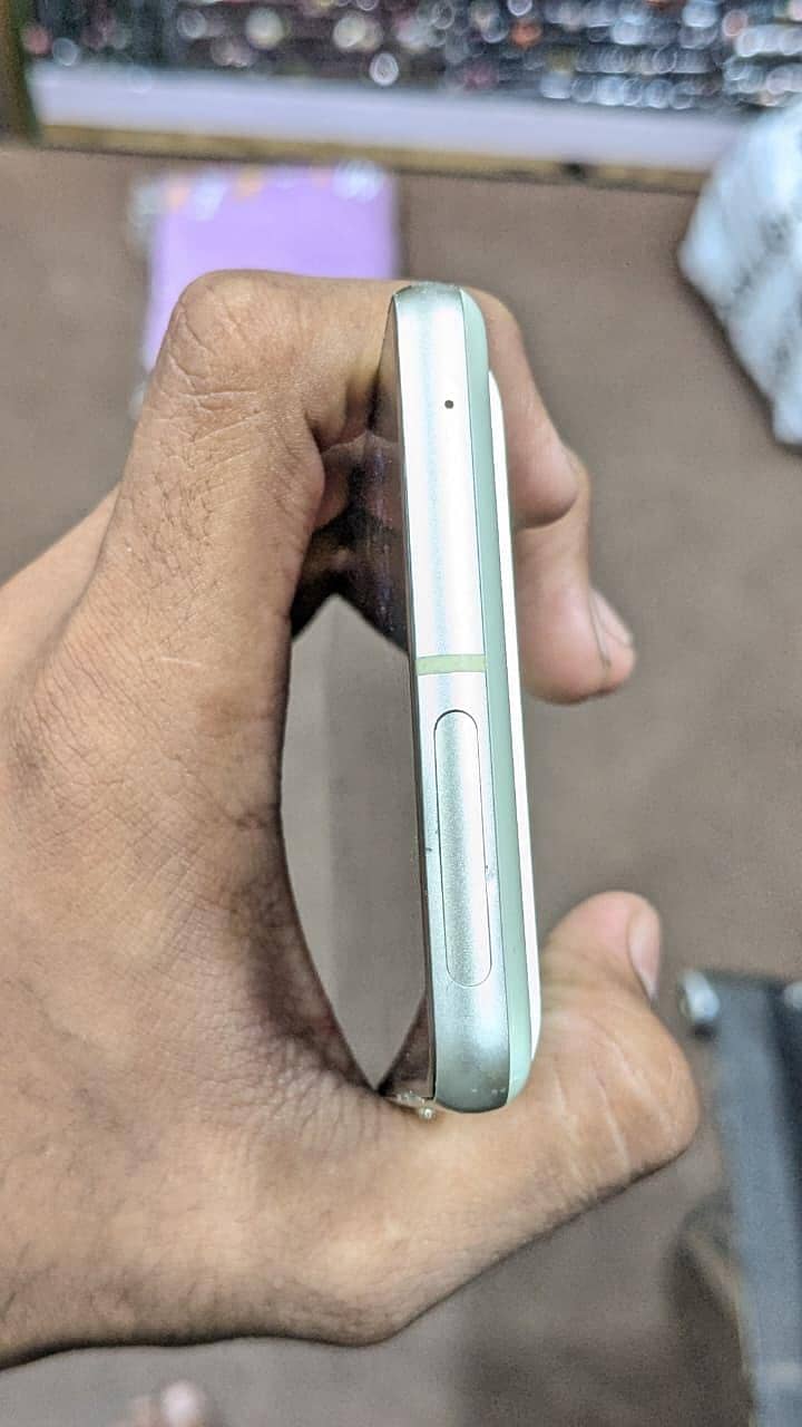Google Pixel 7 5