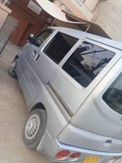 Nissan Clipper 2011