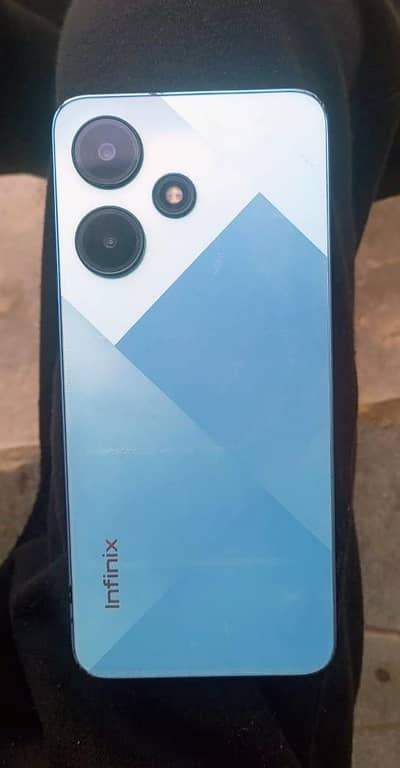 Infinix Hot 30i
