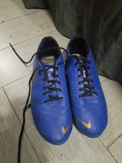 fotball shoes for sale