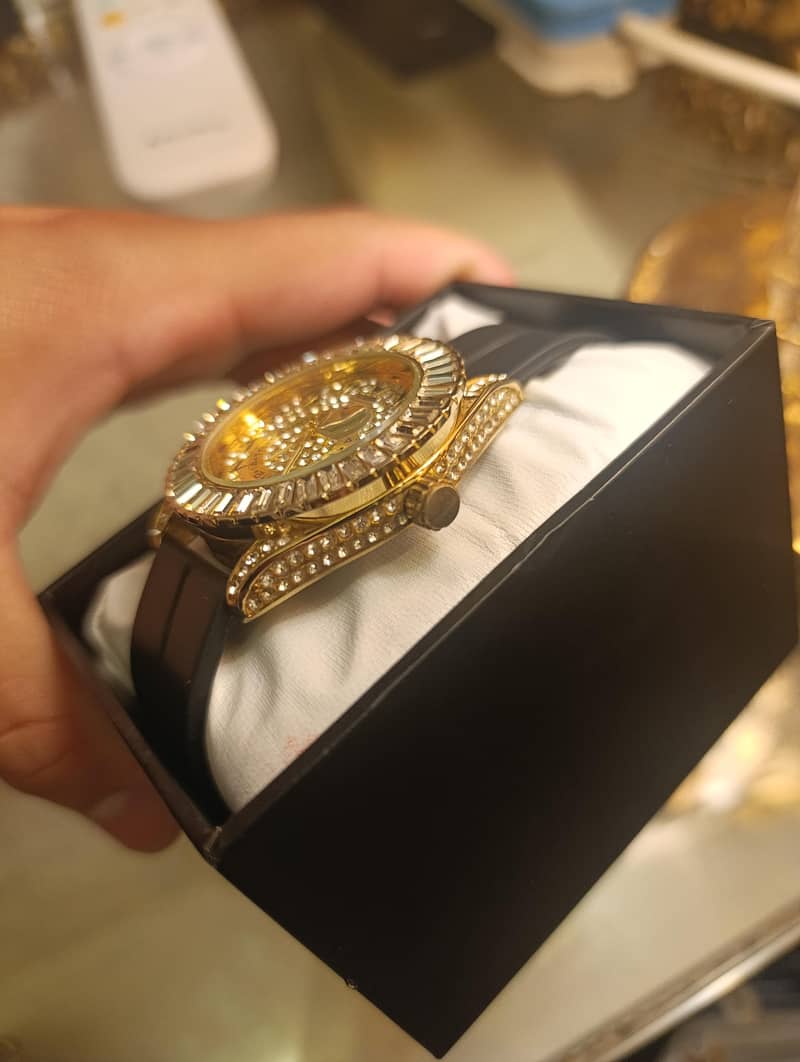 Rol. . . Watch 3