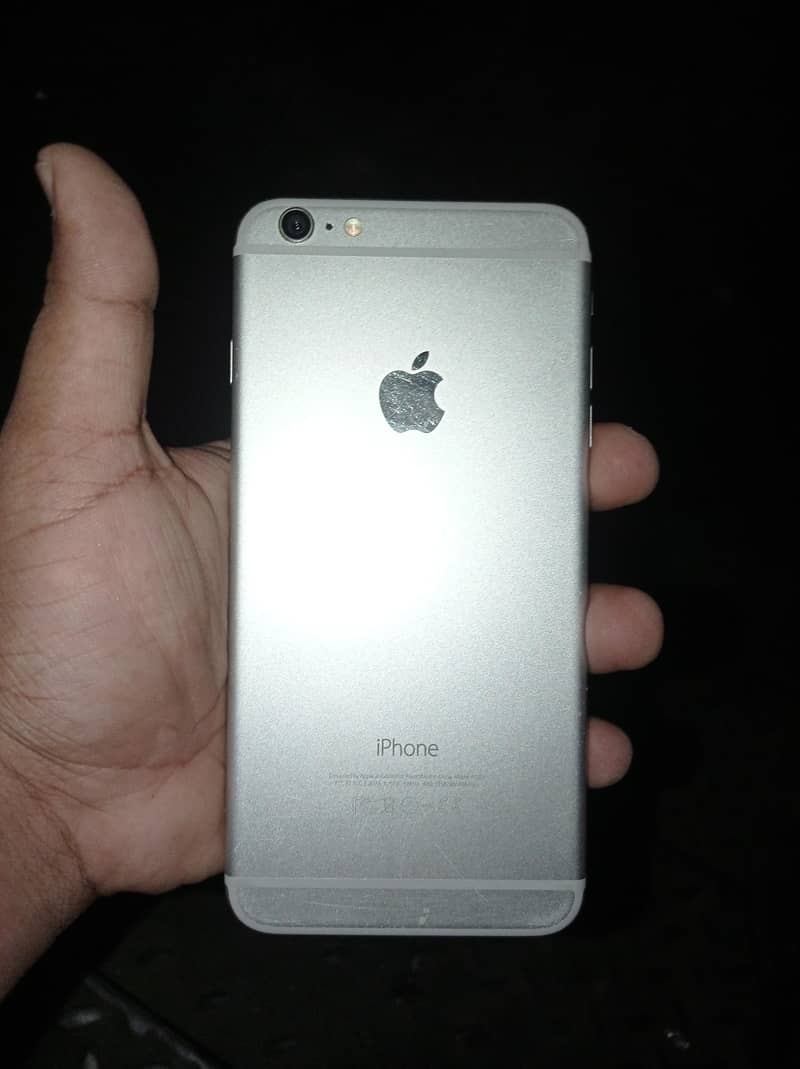 Apple iPhone 6S Plus 1