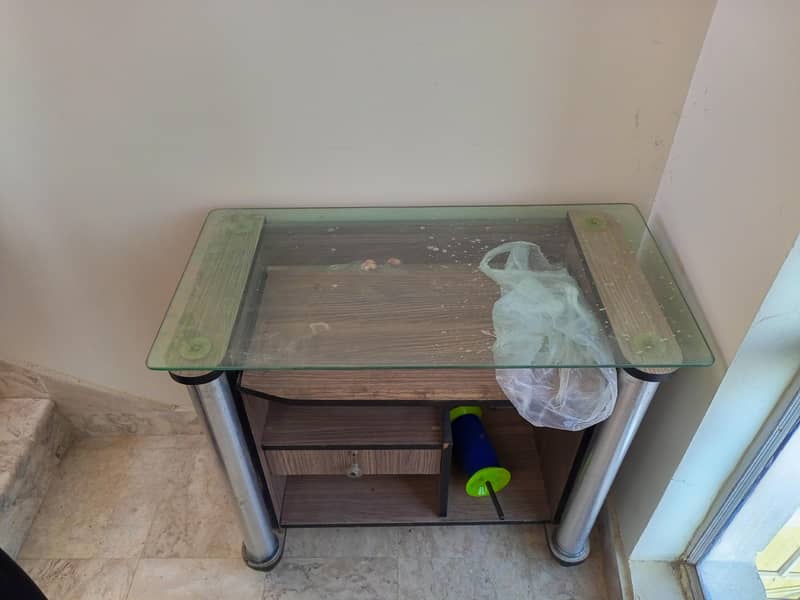Computer Table 1