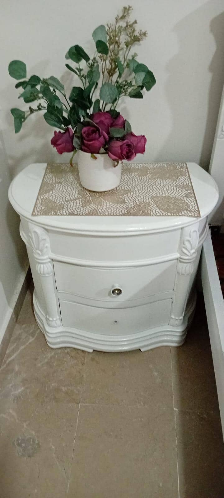 King Size Bed - Dining Table 2
