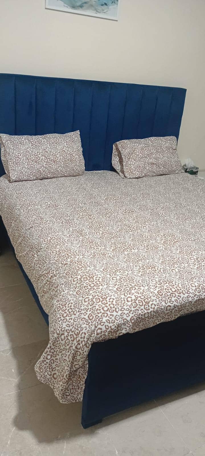King Size Bed - Dining Table 5