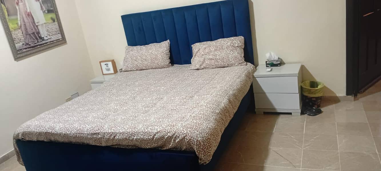 King Size Bed - Dining Table 8