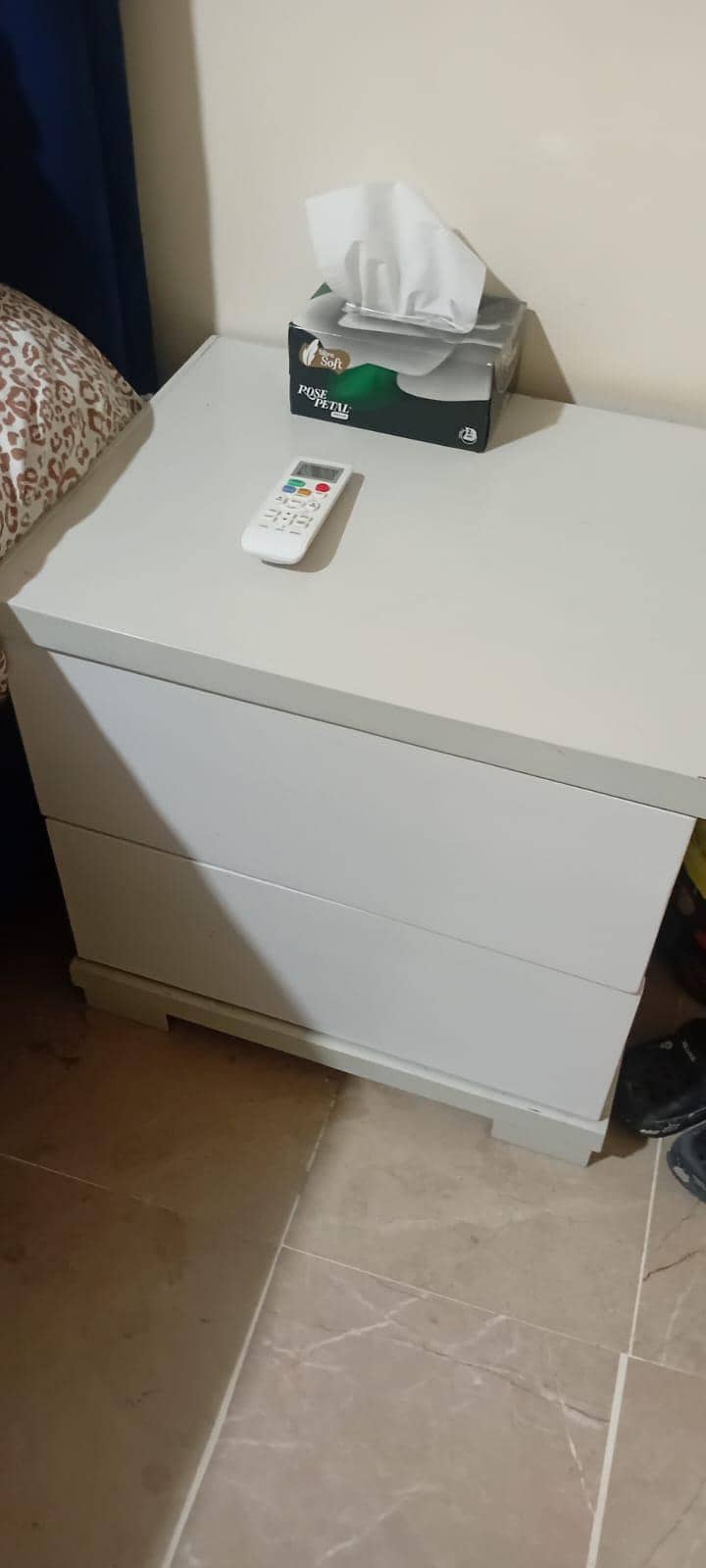King Size Bed - Dining Table 9