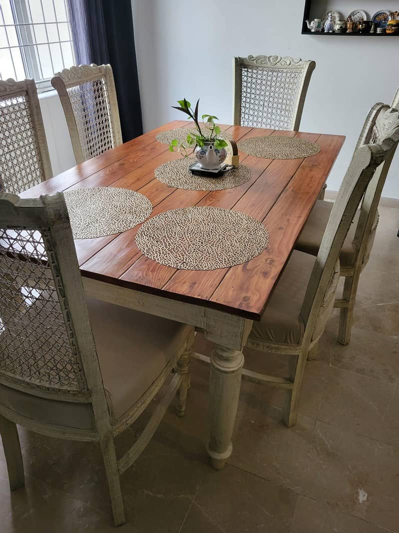 King Size Bed - Dining Table 10