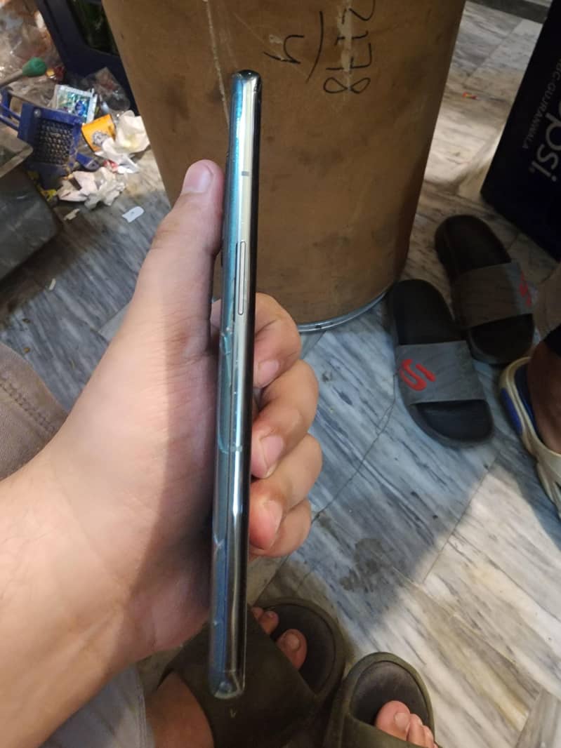One Plus 10 Pro 1