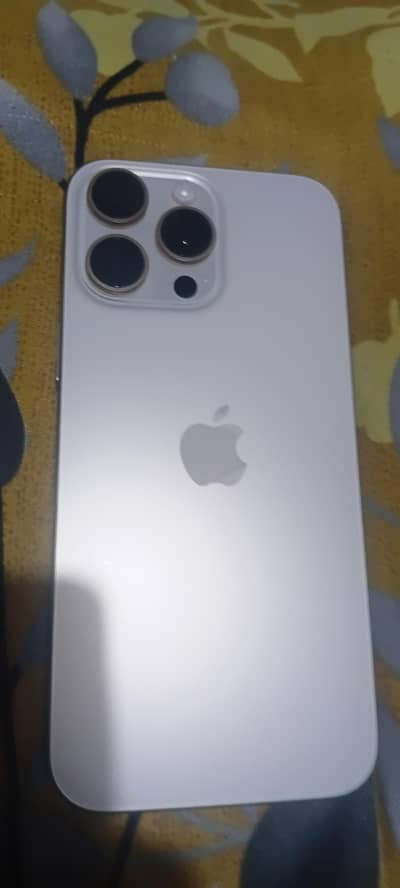 Apple iPhone 16 Pro Max