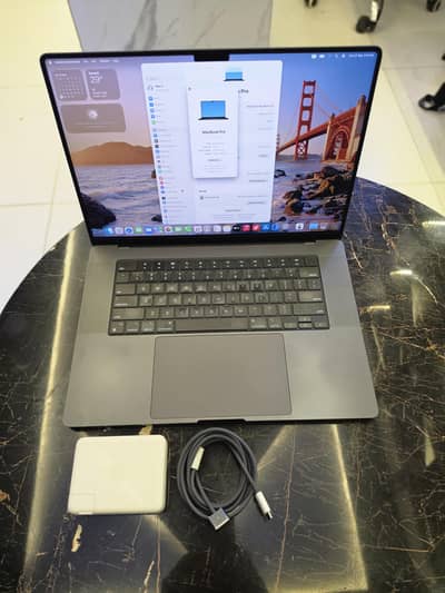 macbook pro m3 16inch 18gb/1TB