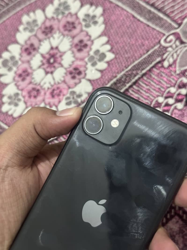 Apple iPhone 11 0