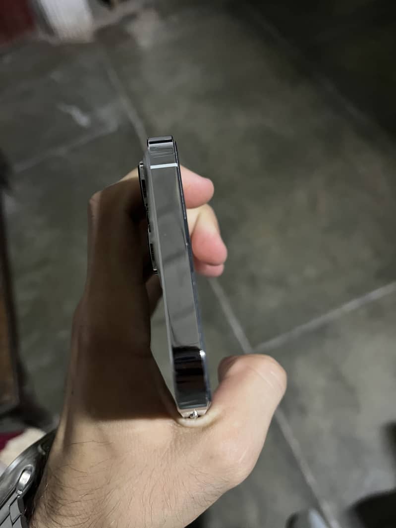 Iphone 13 pro max 5