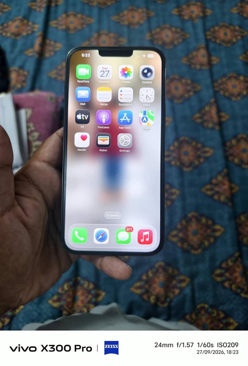 Apple iPhone 13 Pro Max 2