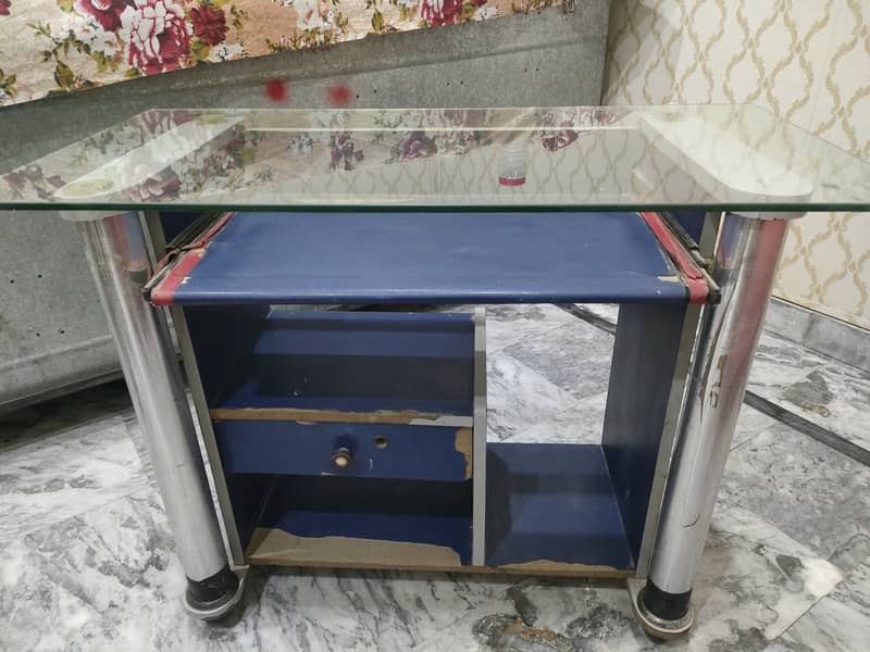 Computer table 2