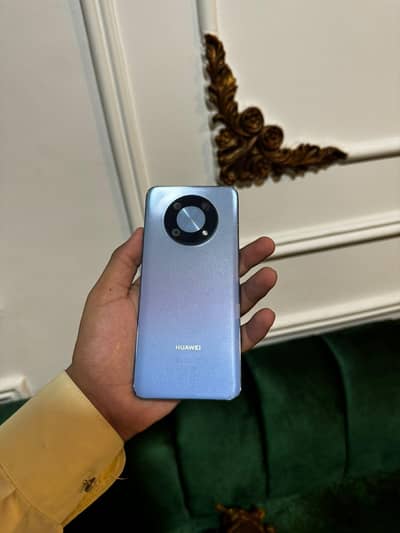 Huawei Nova Y90